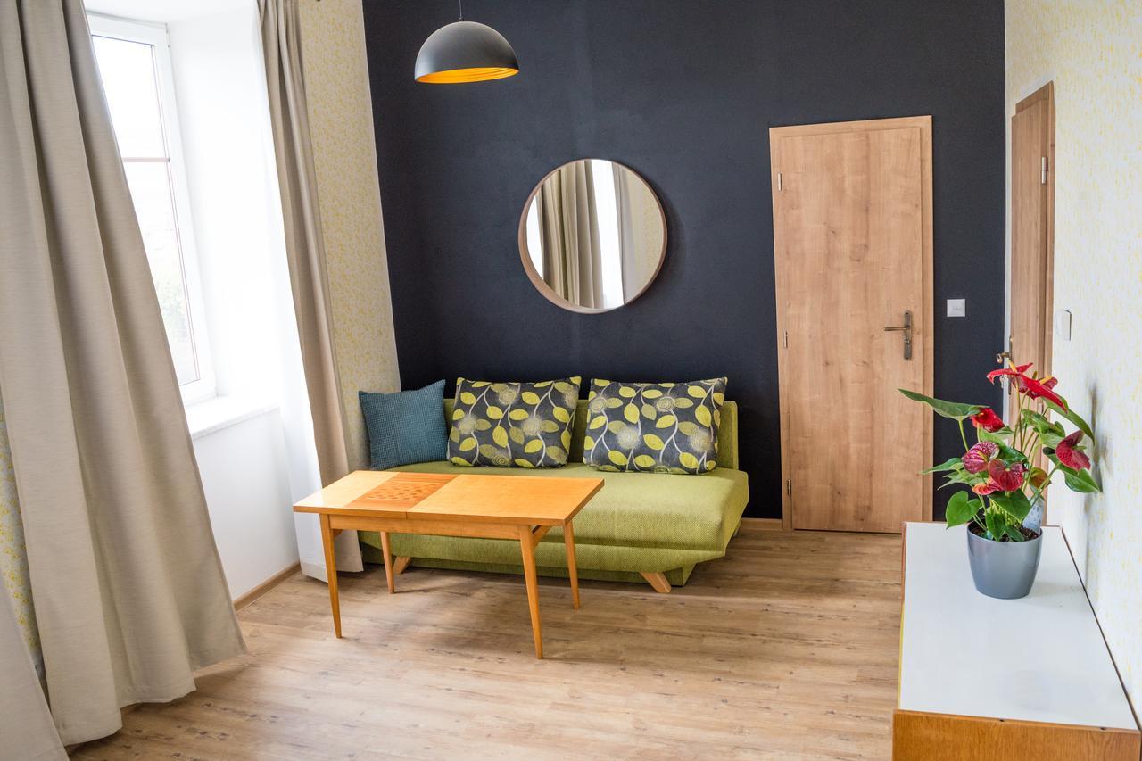 U Cmelaku Hotel Červená Voda Eksteriør billede